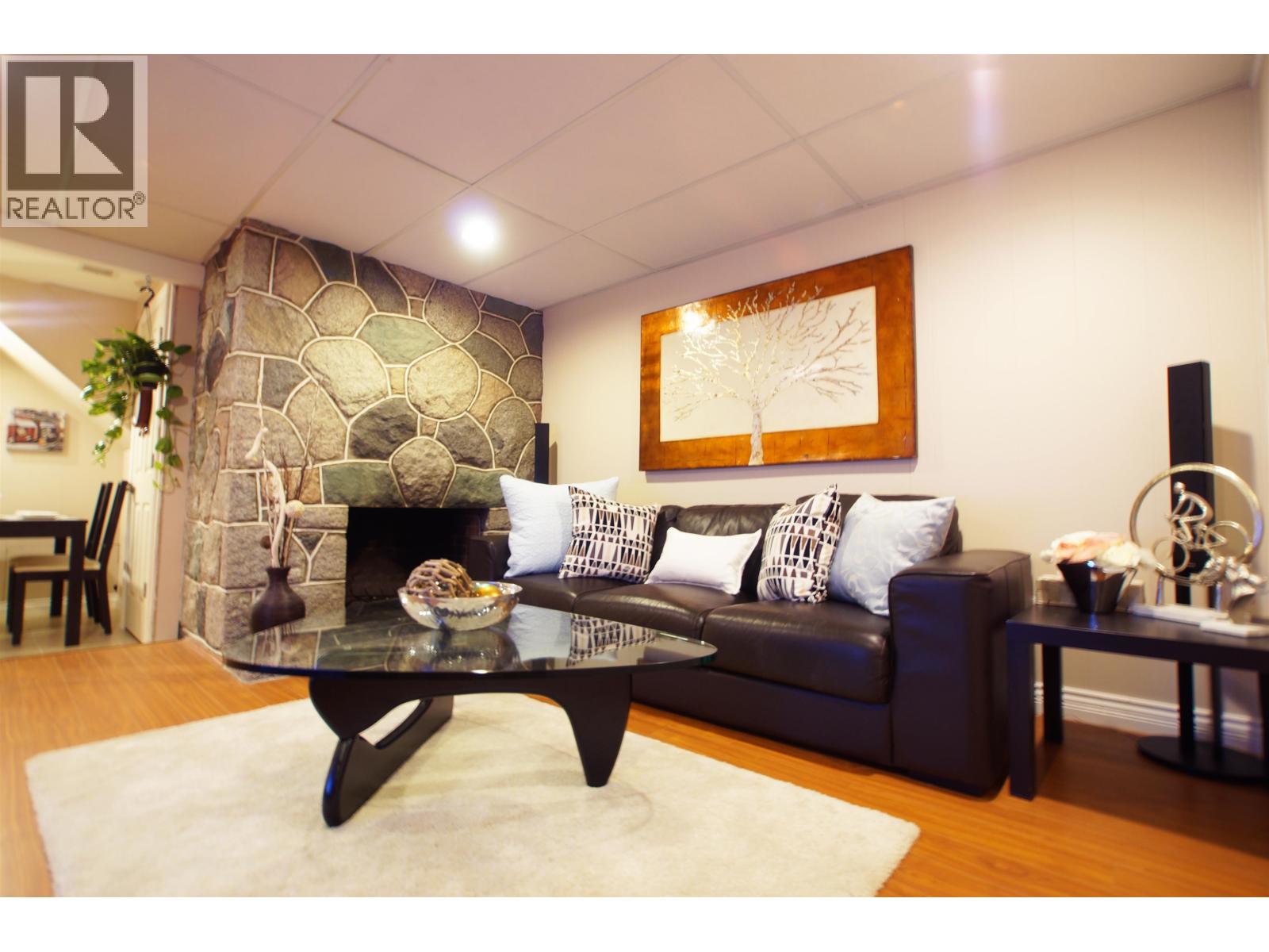 48xx MCKEE PLACE, Burnaby, British Columbia