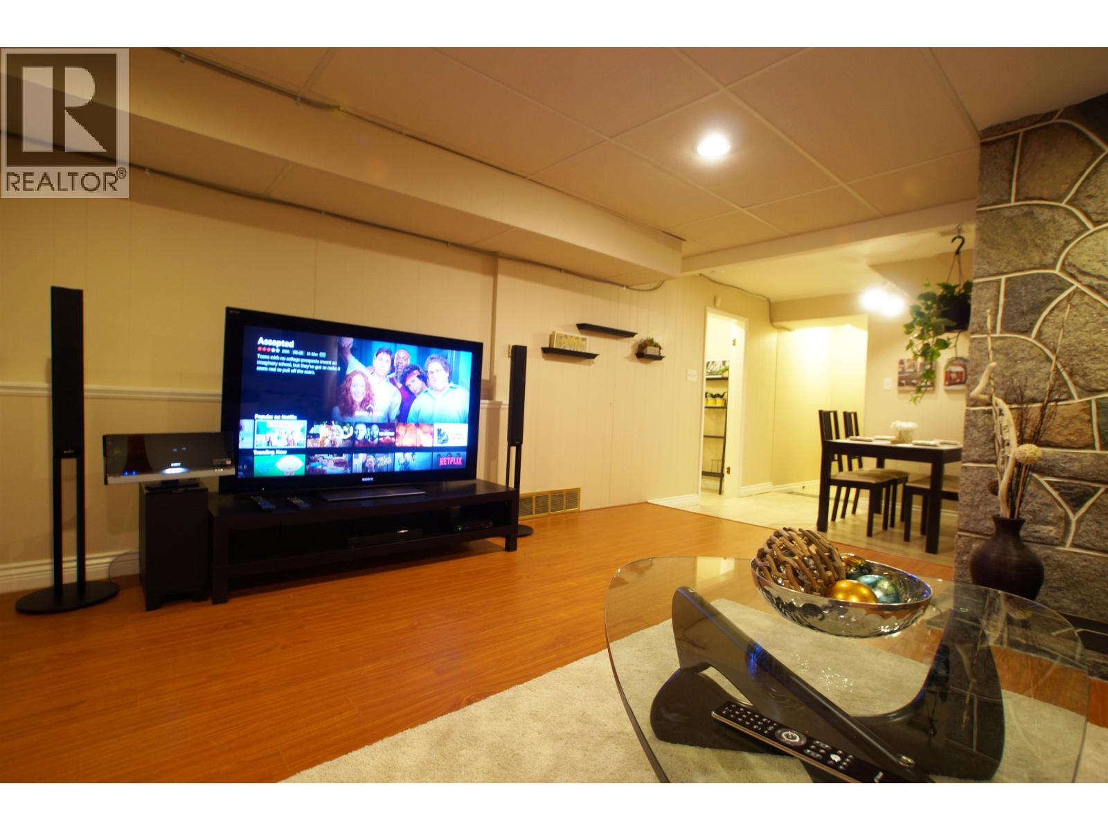 48xx Mckee Place, Burnaby, British Columbia  V5J 2T2 - Photo 3 - R3047569