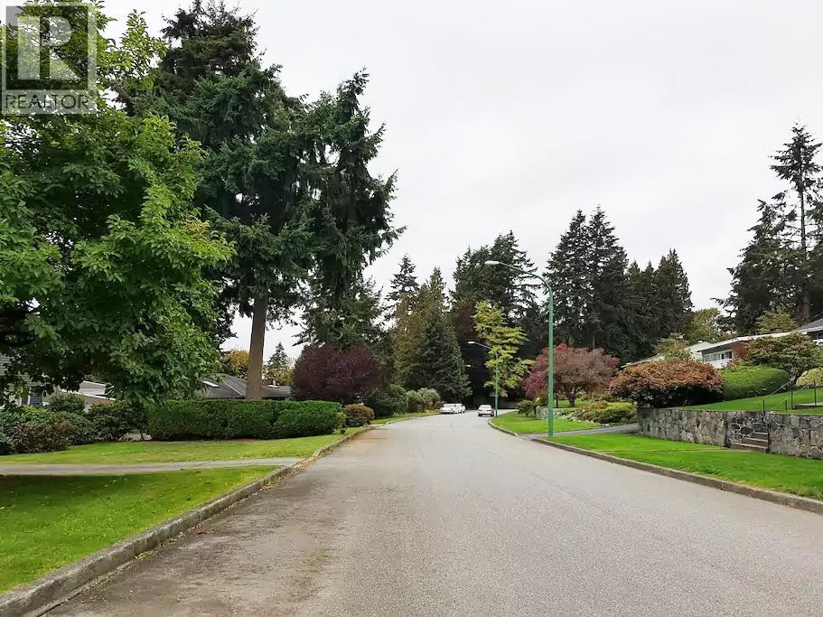 48xx Mckee Place, Burnaby, British Columbia  V5J 2T2 - Photo 6 - R3047569