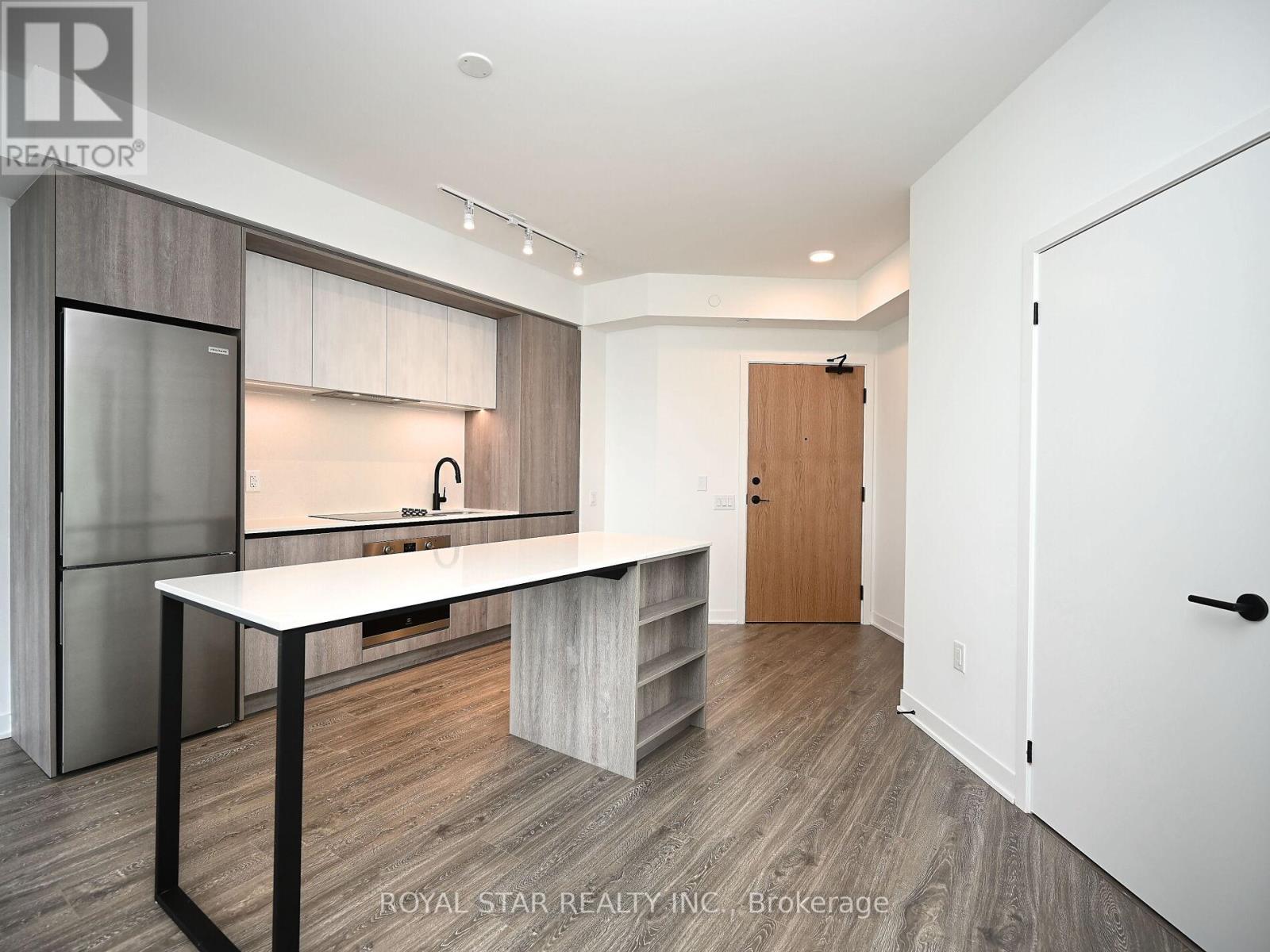 1706 - 2495 Eglinton Avenue W, Mississauga, Ontario  L5M 2T2 - Photo 17 - W12397934