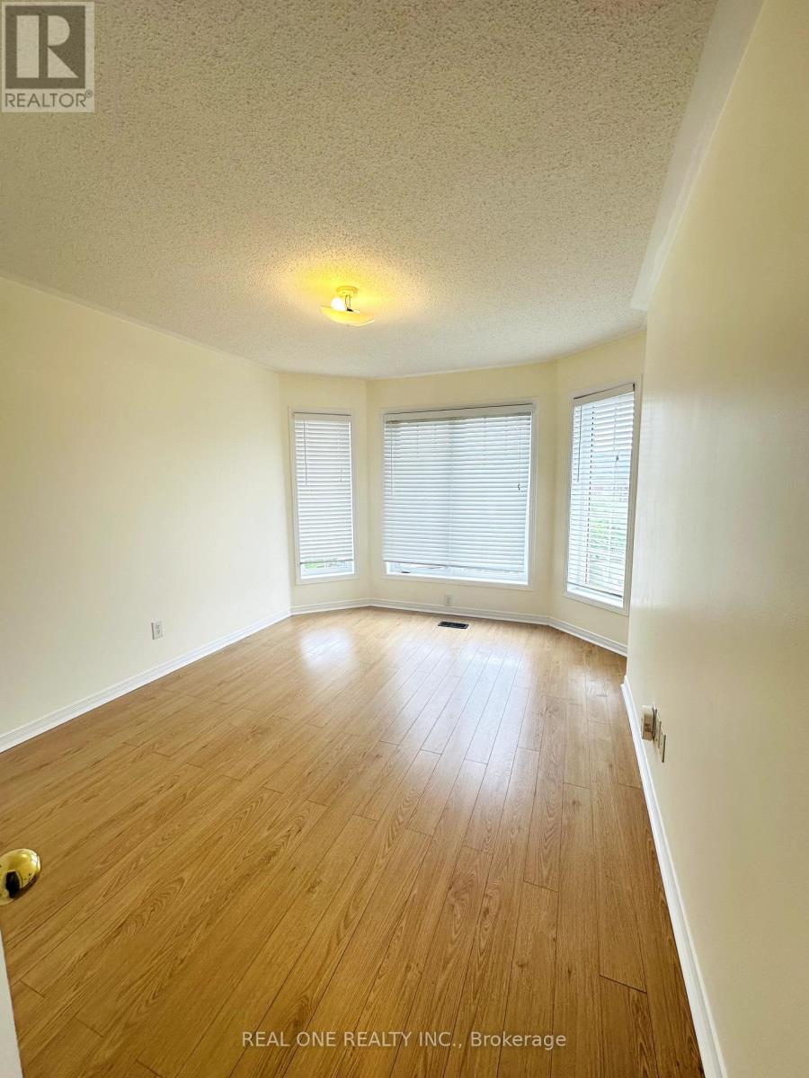 3829 Quiet Creek Drive, Mississauga, Ontario  L5M 8B1 - Photo 11 - W12403234