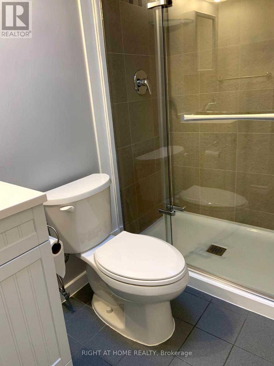 2025 Dufferin Street, Toronto (Caledonia-Fairbank), Ontario  M6E 3R3 - Photo 22 - W12403245