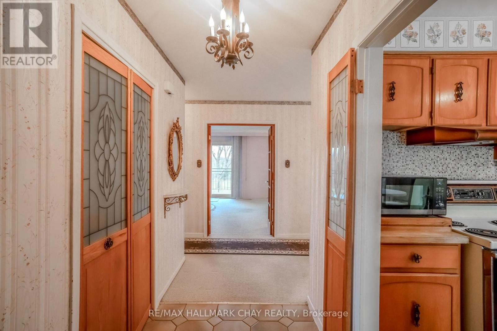 3 Alicewood Court, Toronto, Ontario  M9V 3Y1 - Photo 7 - W12403349