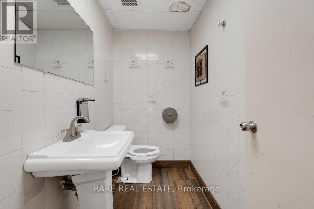 6 - 4801 Steeles Avenue W, Toronto (Humber Summit), Ontario  M9L 2W1 - Photo 21 - W12403353