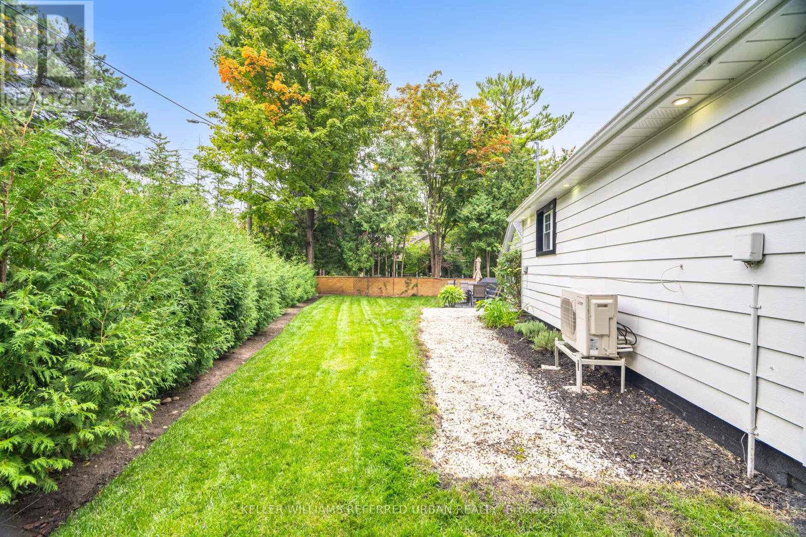 7067 Old Mill Lane, Mississauga, Ontario  L5W 1A1 - Photo 28 - W12403359
