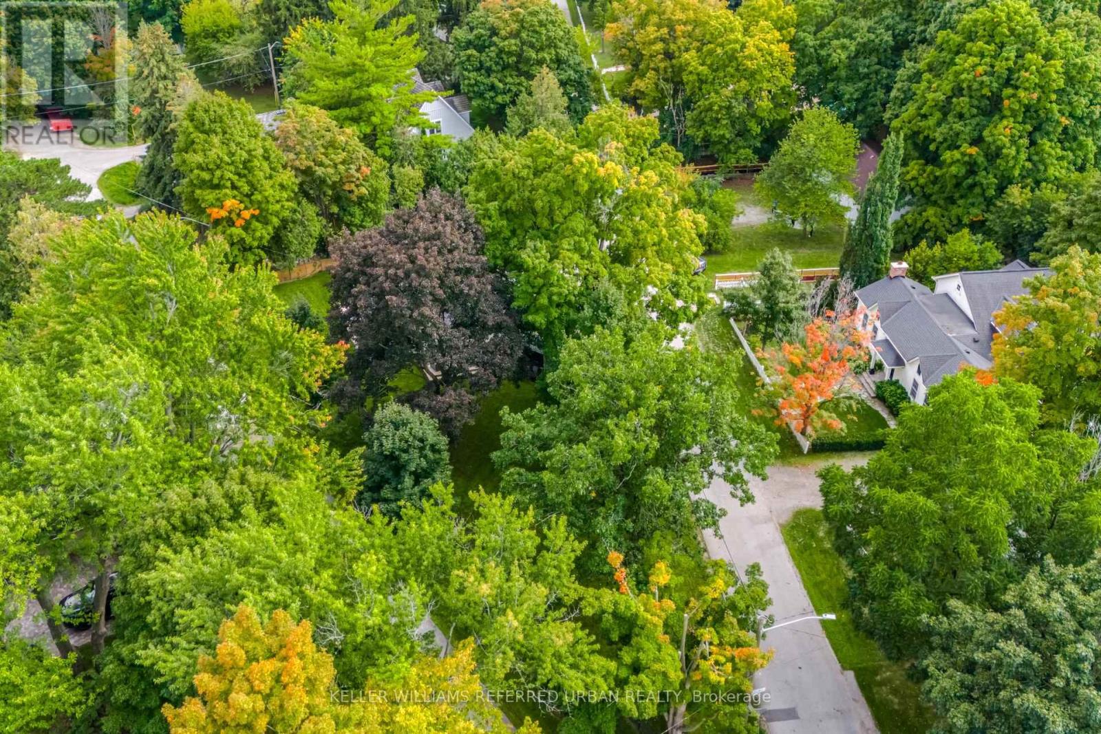 7067 Old Mill Lane, Mississauga, Ontario  L5W 1A1 - Photo 36 - W12403359