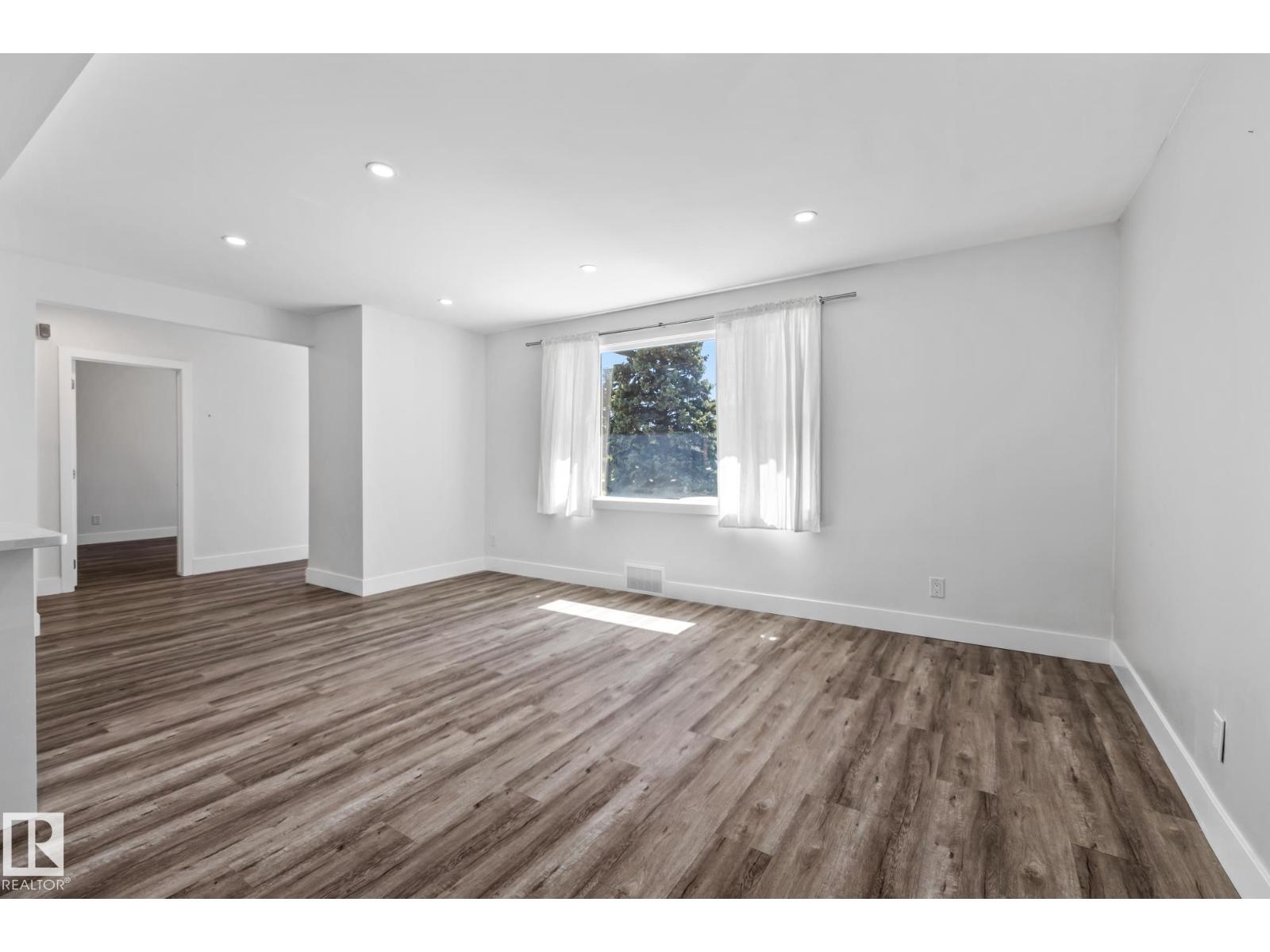 11420 112 Av Nw, Edmonton, Alberta  T5G 0H6 - Photo 6 - E4457795