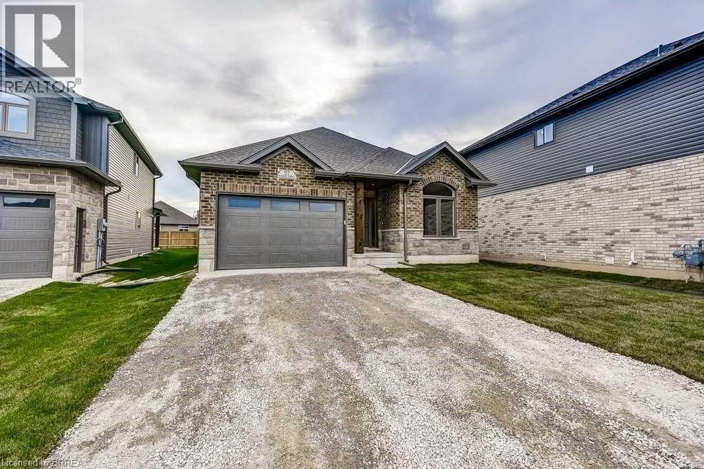57 Mckeen Street, Jarvis, Ontario  N0A 1J0 - Photo 3 - 40768640