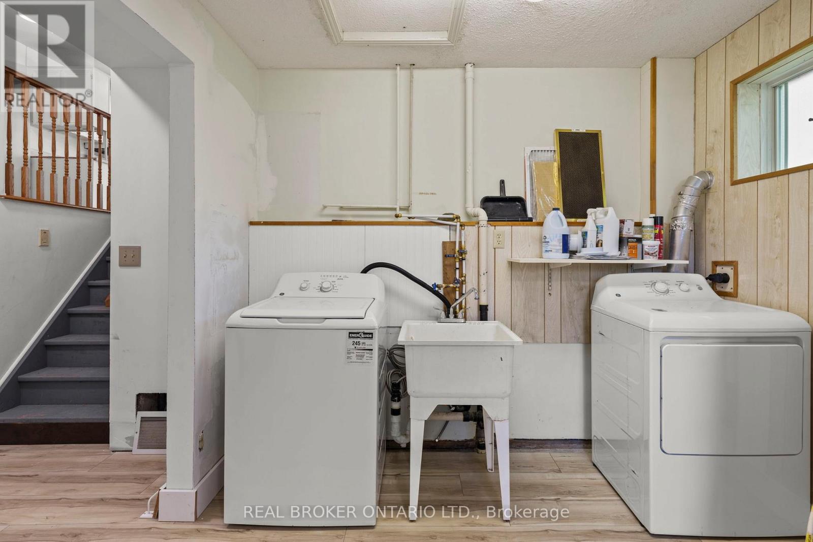 180 Bakery Lane, Gravenhurst, Ontario  P1P 1R2 - Photo 23 - X12403300