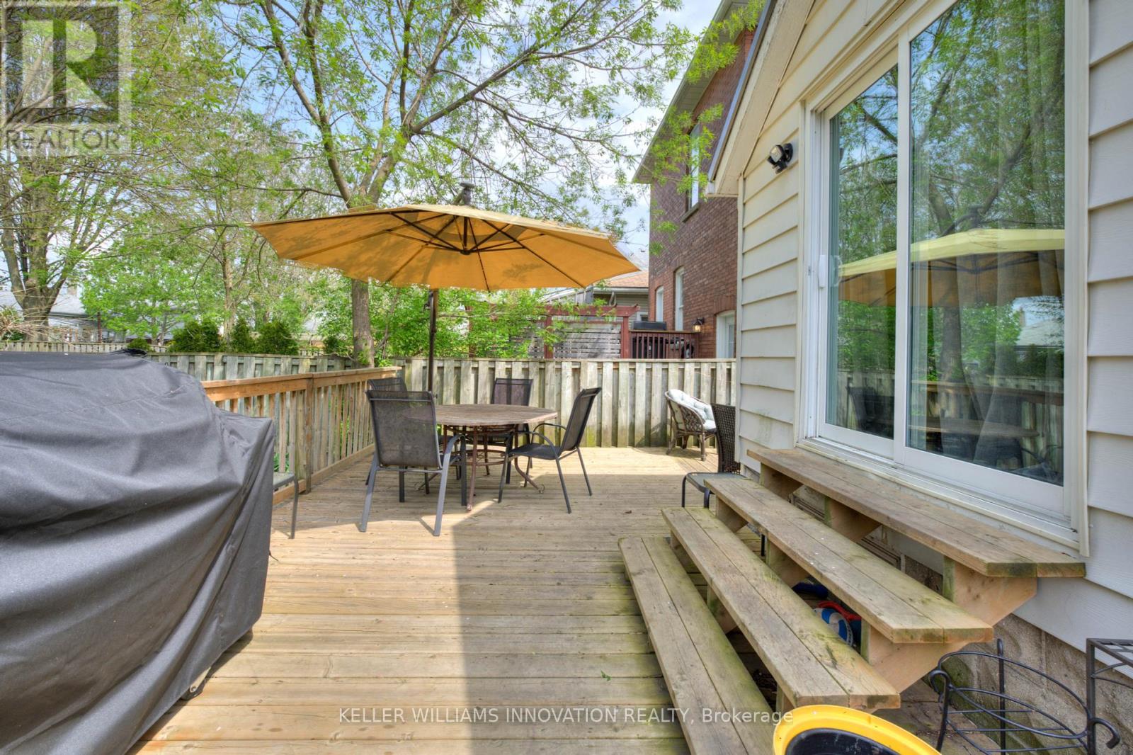 43 Elizabeth Street, St. Thomas, Ontario  N5R 2X2 - Photo 18 - X12403326