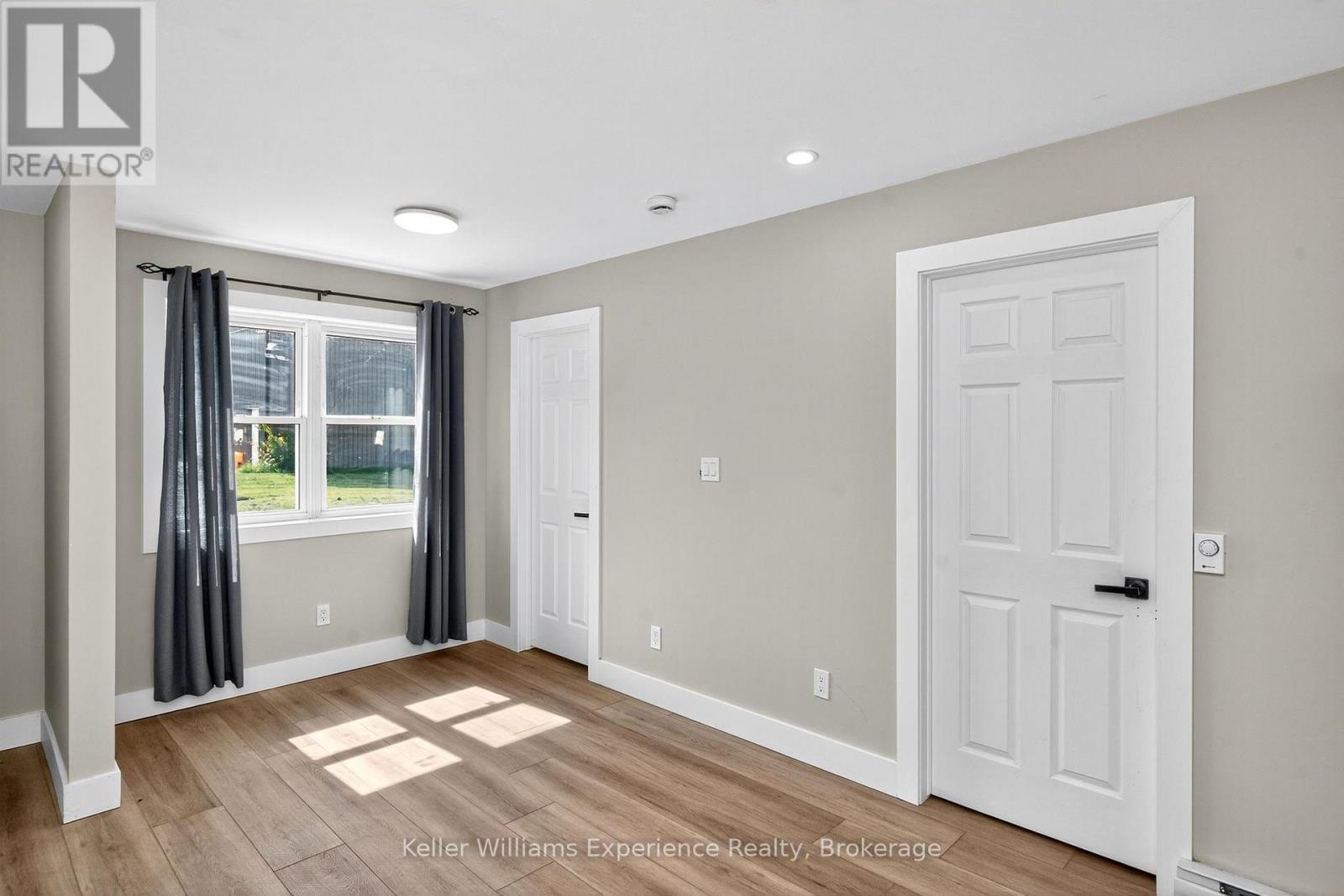 10 Levi Simon Trail, Penetanguishene, Ontario L9M 1A4 - Photo 6 - S12403552