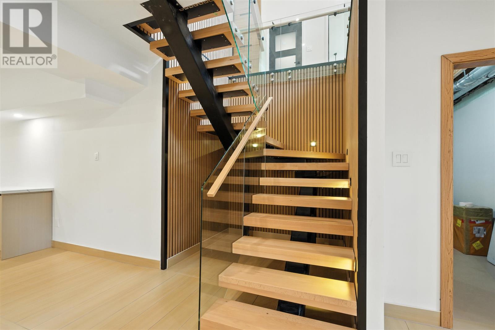 4223 Queen St E, Sault Ste. Marie, Ontario  P6A 5K9 - Photo 35 - SM252623