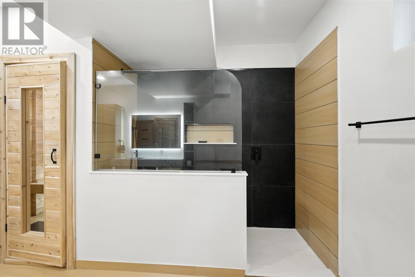 4223 Queen St E, Sault Ste. Marie, Ontario  P6A 5K9 - Photo 42 - SM252623