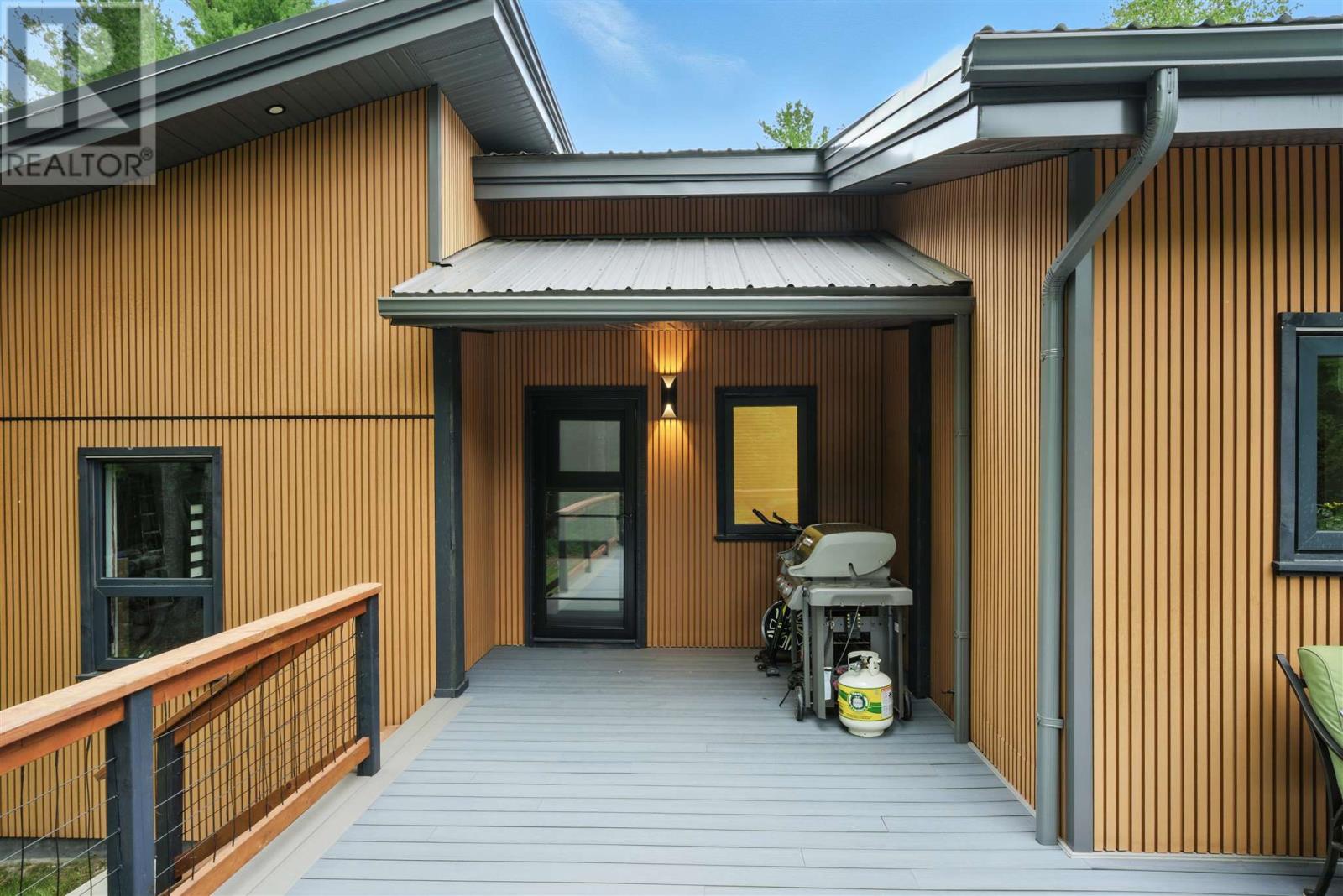 4223 Queen St E, Sault Ste. Marie, Ontario  P6A 5K9 - Photo 9 - SM252623