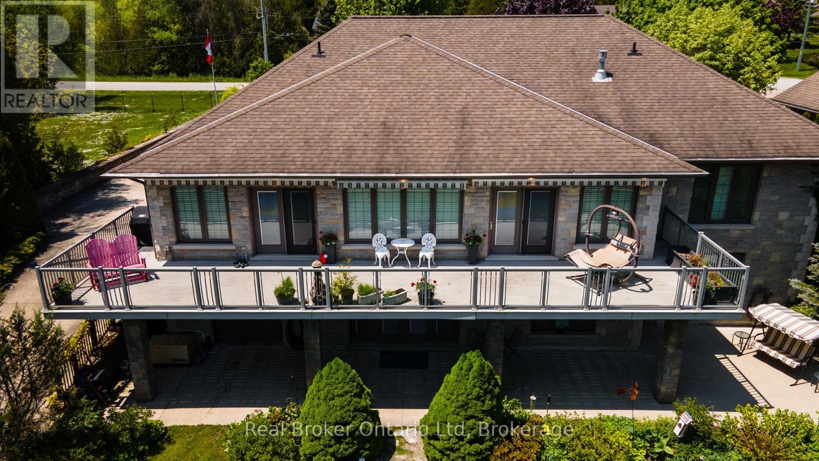 361 Balmy Beach Road, Georgian Bluffs, Ontario  N4K 5N4 - Photo 18 - X12403583