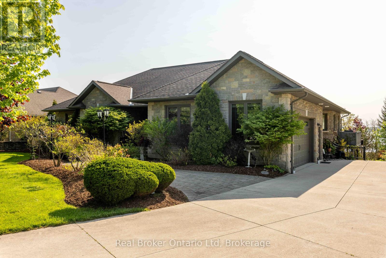 361 Balmy Beach Road, Georgian Bluffs, Ontario  N4K 5N4 - Photo 3 - X12403583