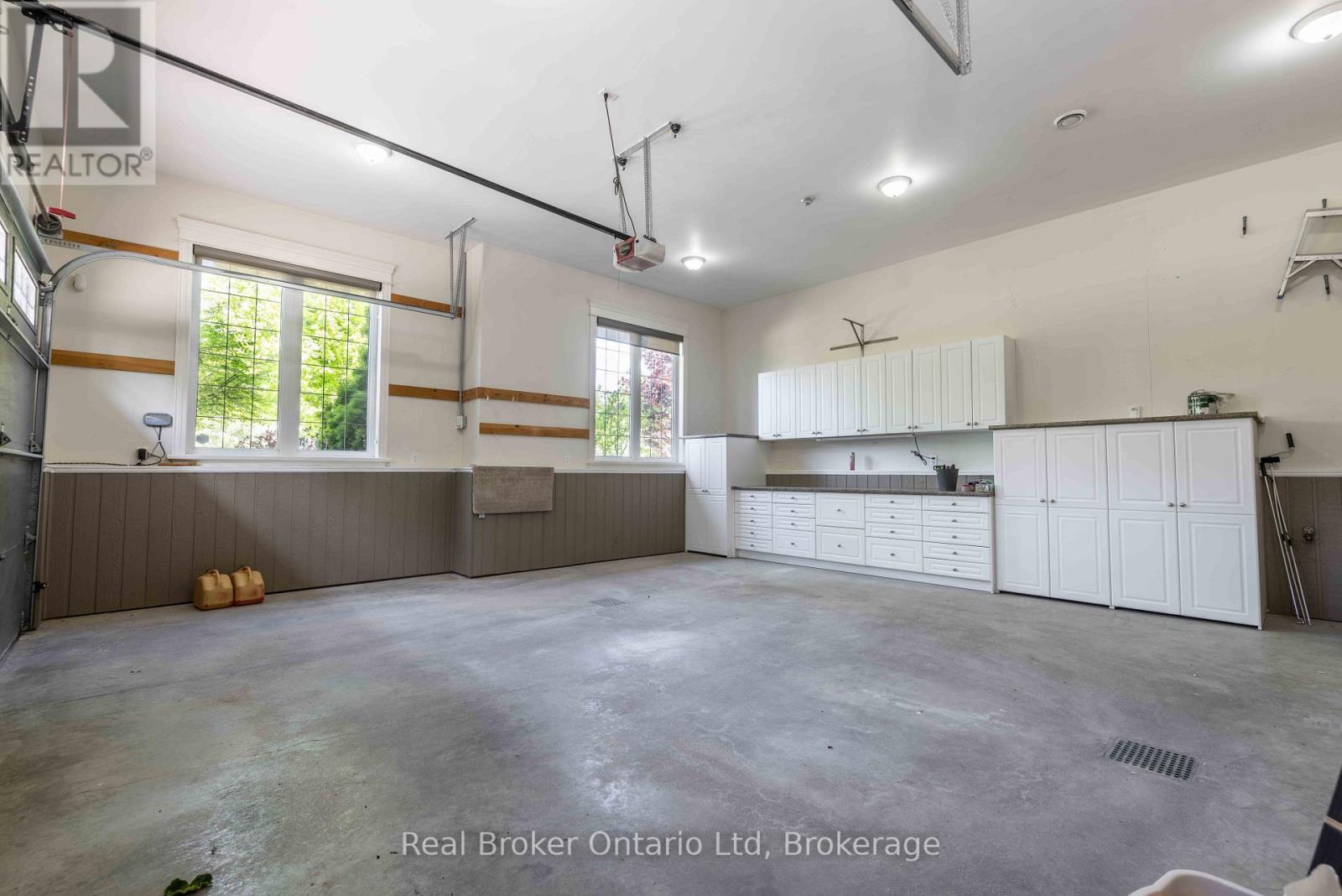 361 Balmy Beach Road, Georgian Bluffs, Ontario  N4K 5N4 - Photo 45 - X12403583