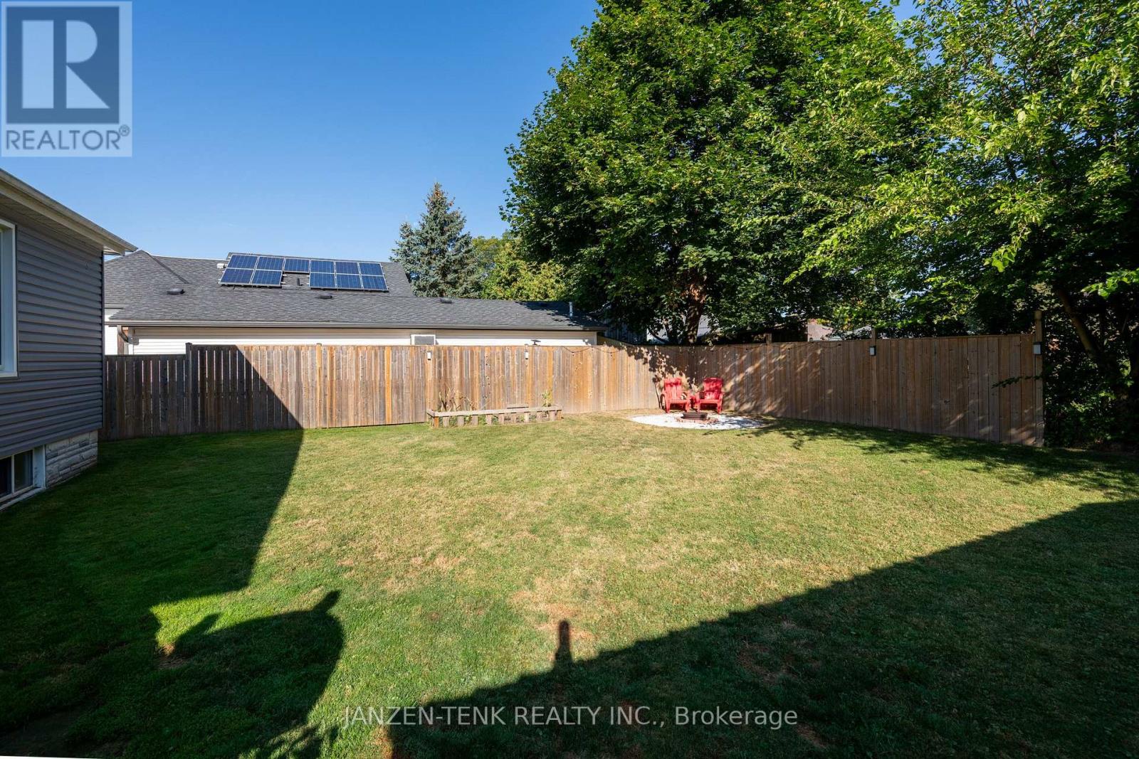 154 Elm Street, St. Thomas, Ontario  N5R 1J3 - Photo 32 - X12403492
