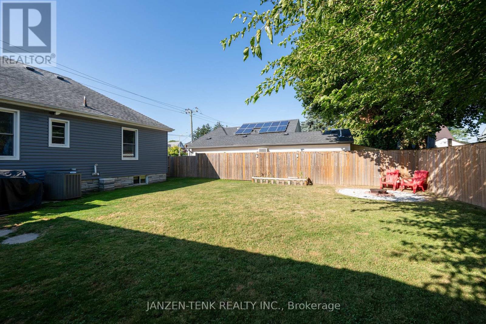154 Elm Street, St. Thomas, Ontario  N5R 1J3 - Photo 38 - X12403492
