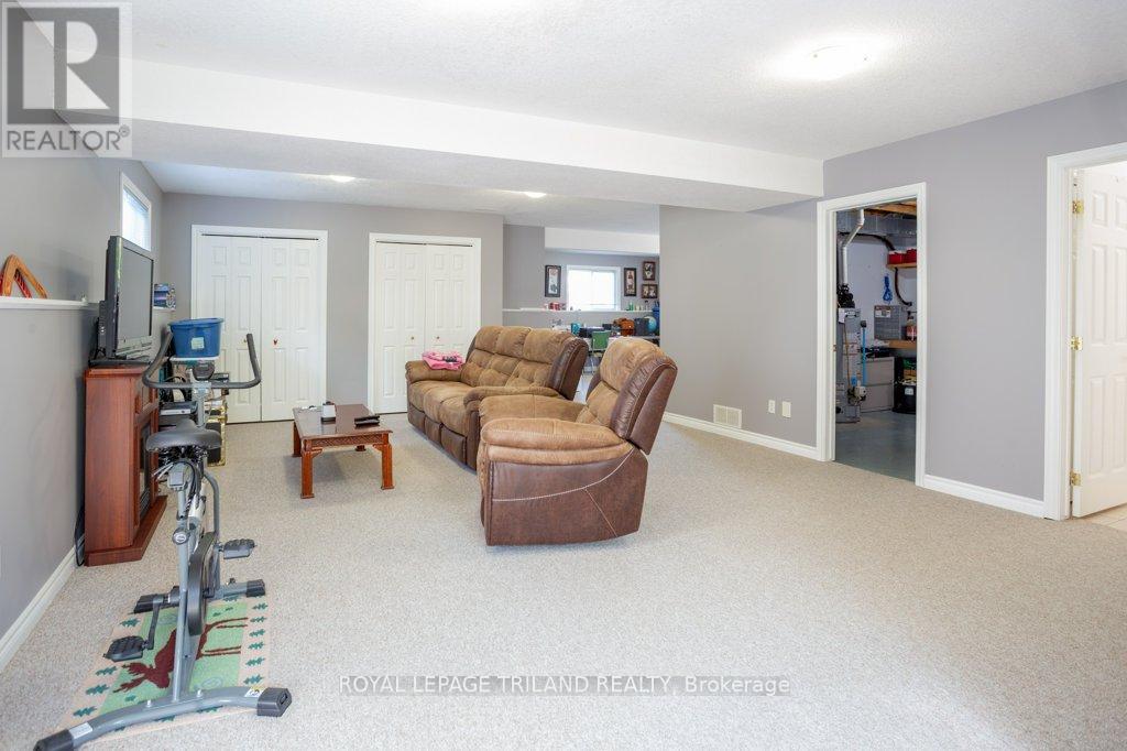 28 Schreyer Drive, St. Thomas, Ontario  N5R 6E8 - Photo 20 - X12403554
