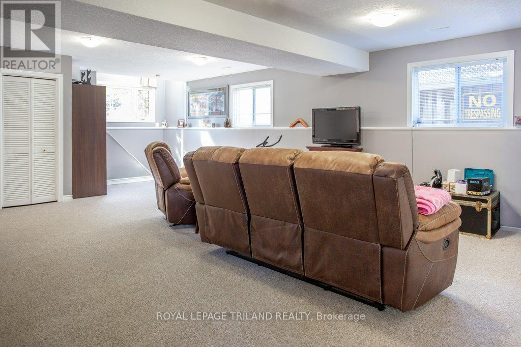 28 Schreyer Drive, St. Thomas, Ontario  N5R 6E8 - Photo 22 - X12403554