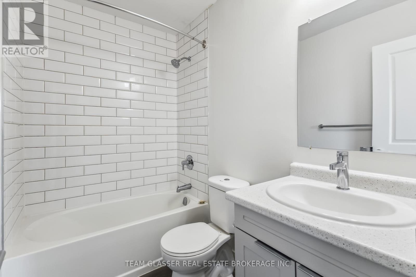 112 - 1560 Adelaide Street N, London North, Ontario  N5X 2L5 - Photo 11 - X12403598