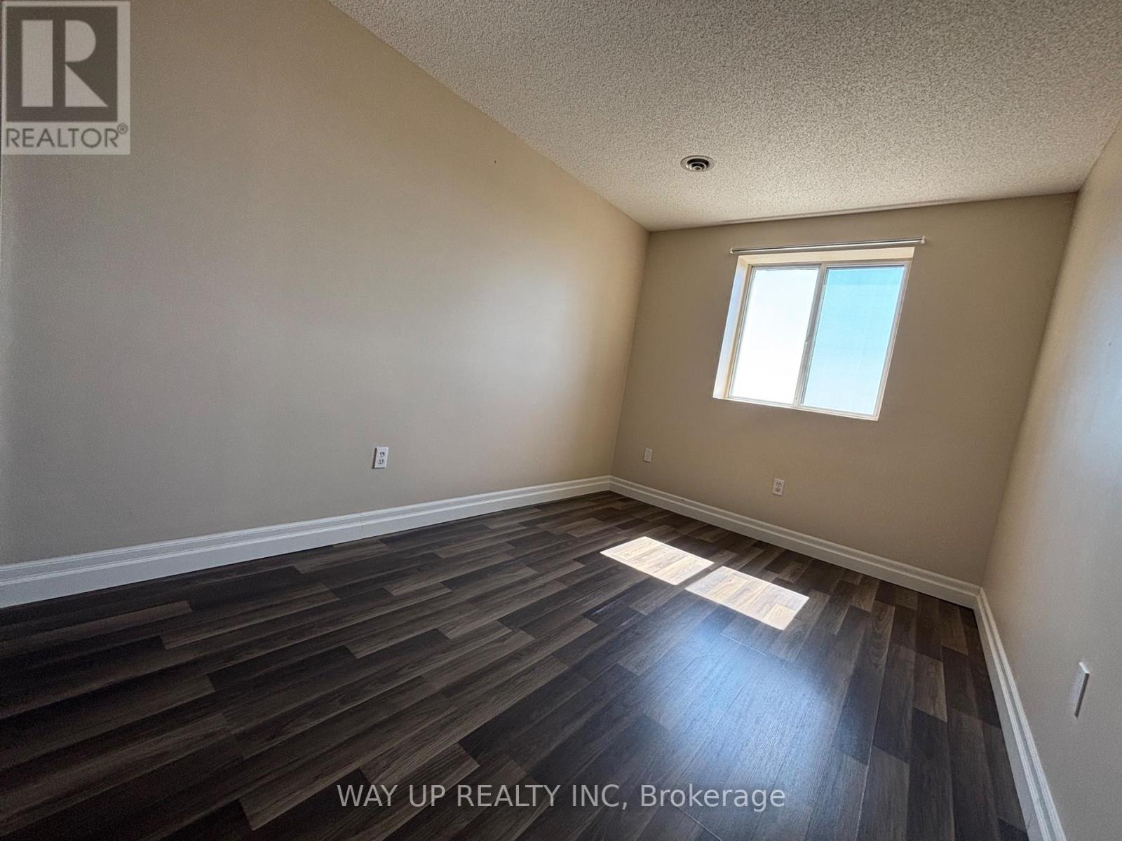 904 - 30 Chapman Court, London North, Ontario  N6G 4Y4 - Photo 13 - X12403633