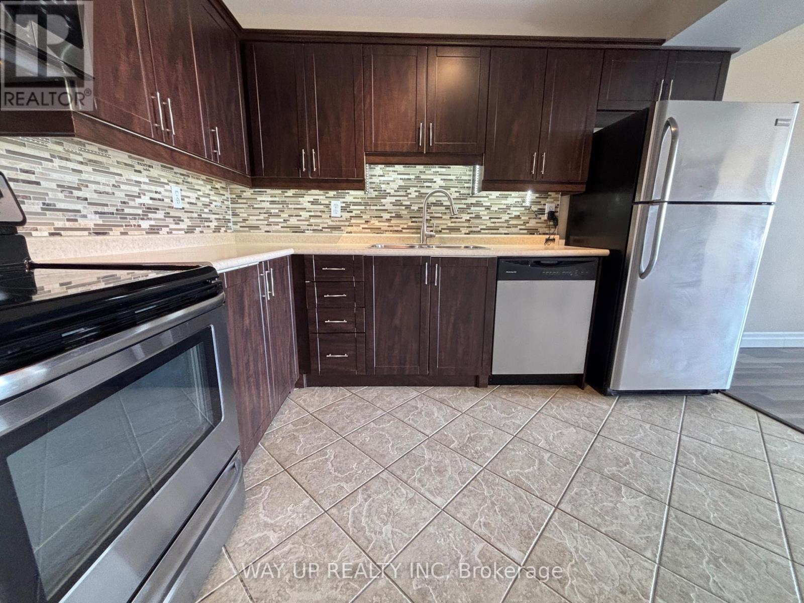 904 - 30 Chapman Court, London North, Ontario  N6G 4Y4 - Photo 4 - X12403633