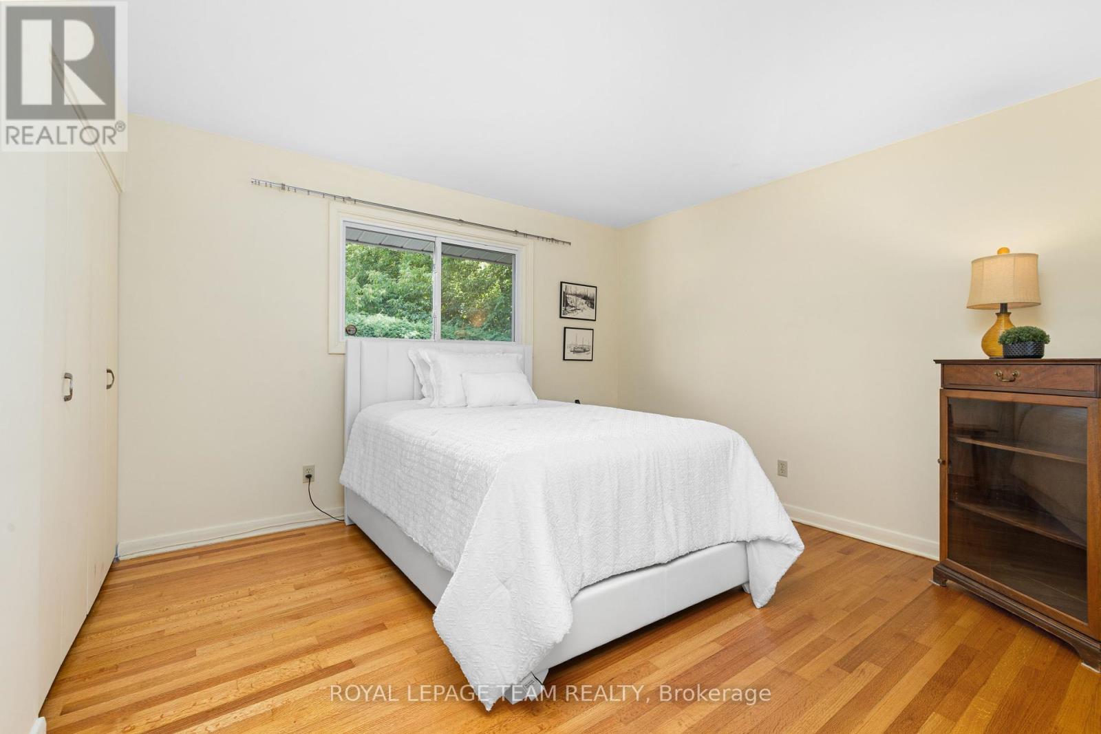 30 Ellery Crescent, Ottawa, Ontario  K2H 6M6 - Photo 21 - X12403522