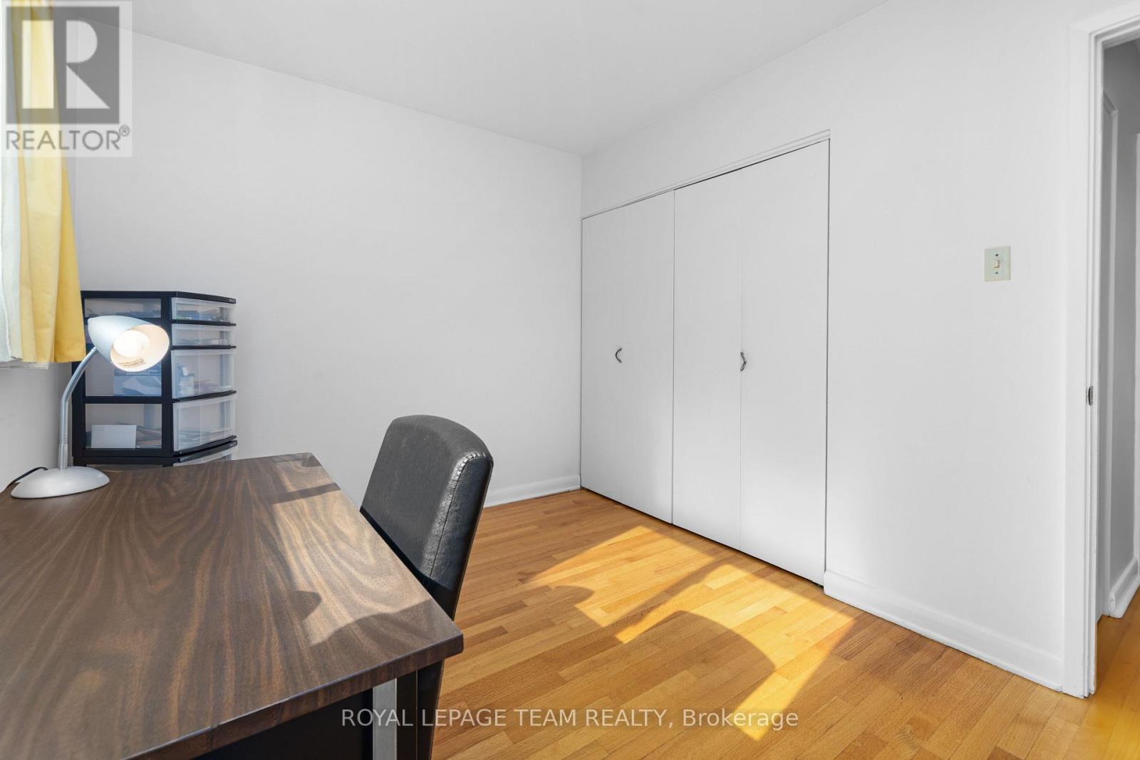 30 Ellery Crescent, Ottawa, Ontario  K2H 6M6 - Photo 24 - X12403522