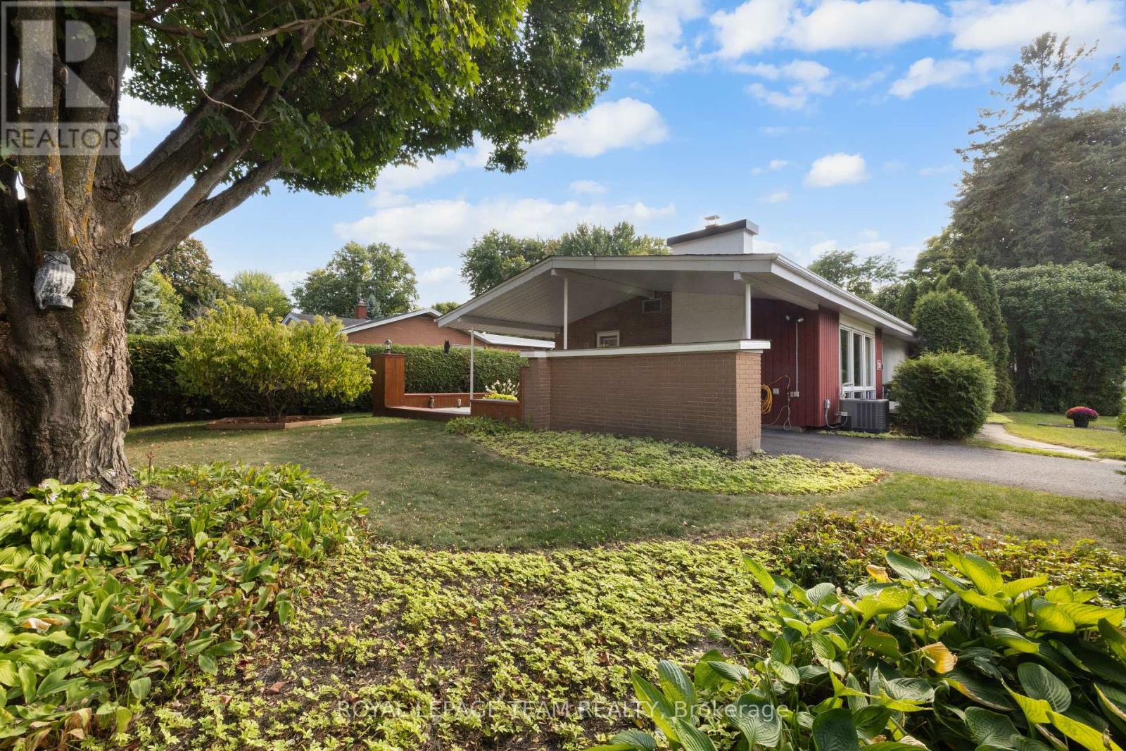 30 Ellery Crescent, Ottawa, Ontario  K2H 6M6 - Photo 39 - X12403522