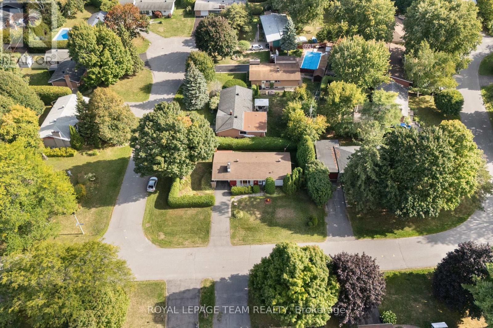 30 Ellery Crescent, Ottawa, Ontario  K2H 6M6 - Photo 42 - X12403522