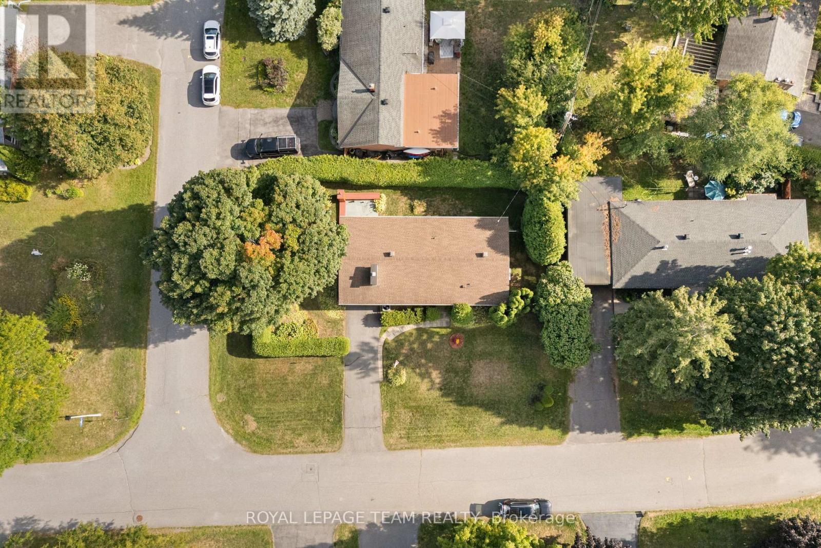 30 Ellery Crescent, Ottawa, Ontario  K2H 6M6 - Photo 43 - X12403522