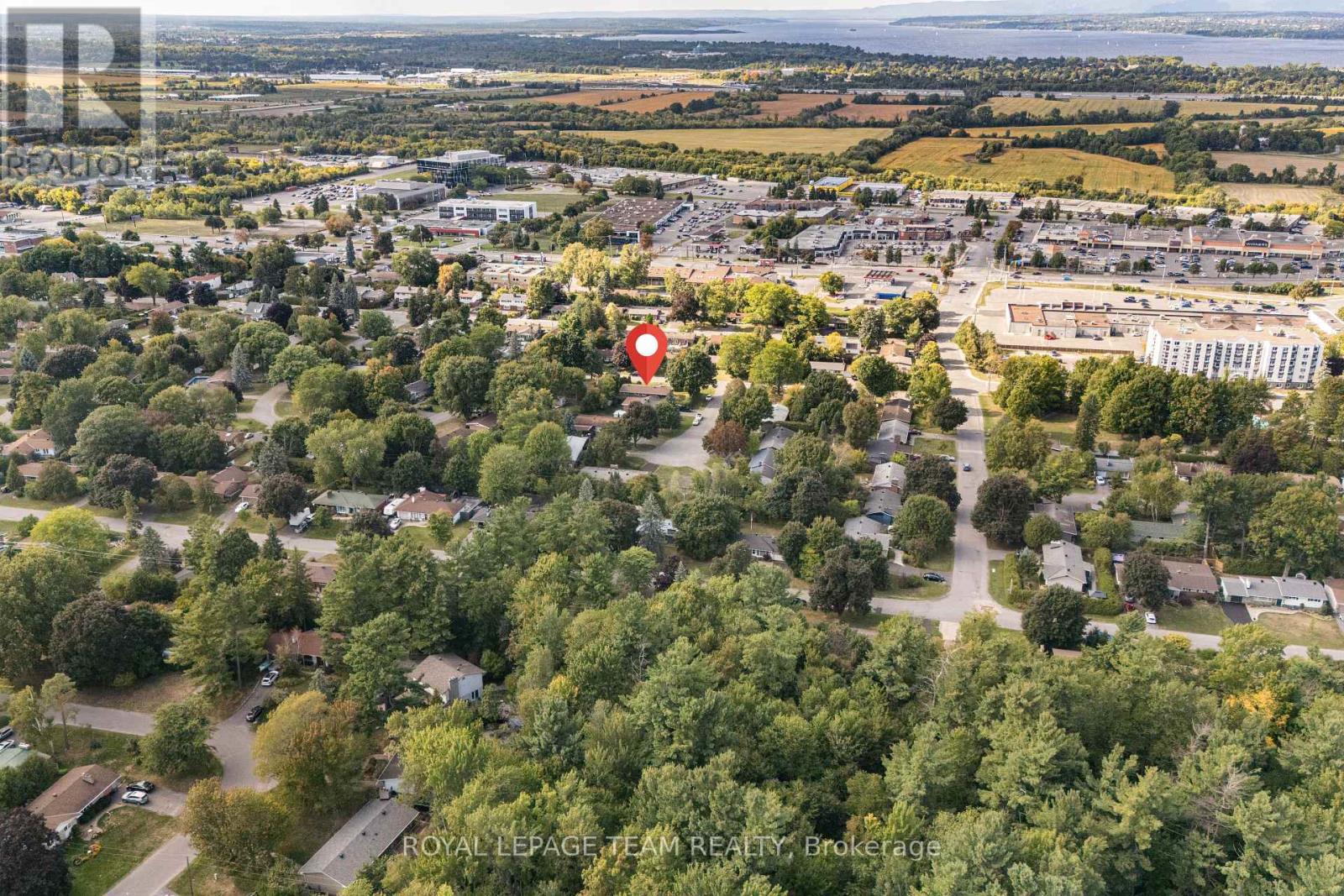 30 Ellery Crescent, Ottawa, Ontario  K2H 6M6 - Photo 46 - X12403522