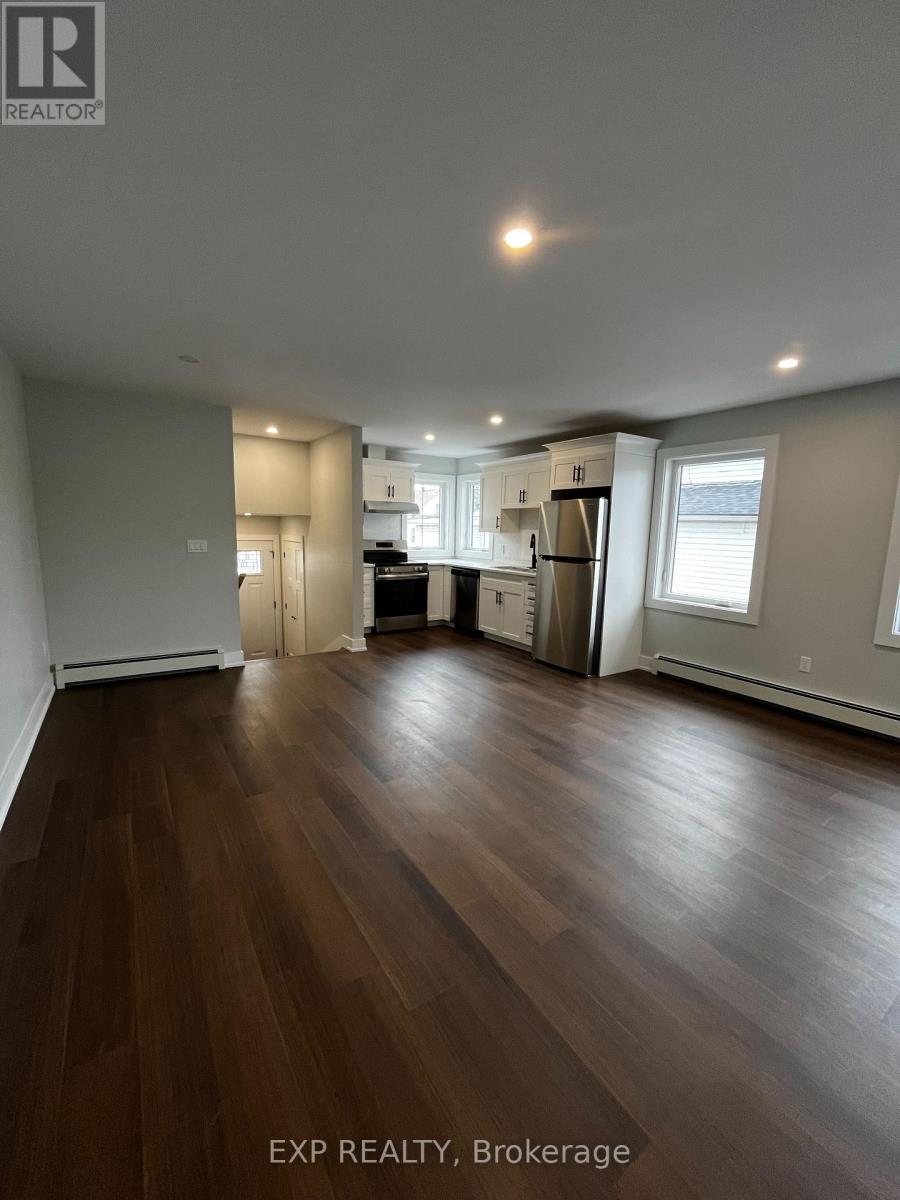 642 West Street, Prescott, Ontario  K0E 1X0 - Photo 17 - X12403529