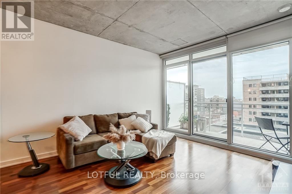 1002 - 324 Laurier Ave Street W, Ottawa, Ontario  K1N 6P6 - Photo 4 - X12403647