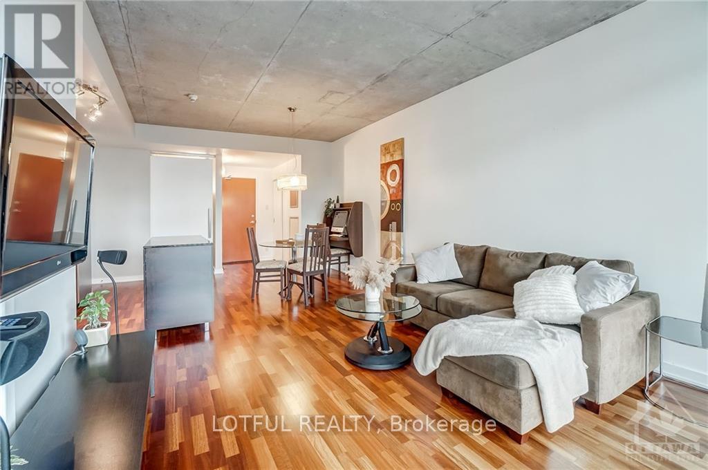 1002 - 324 Laurier Ave Street W, Ottawa, Ontario  K1N 6P6 - Photo 8 - X12403647
