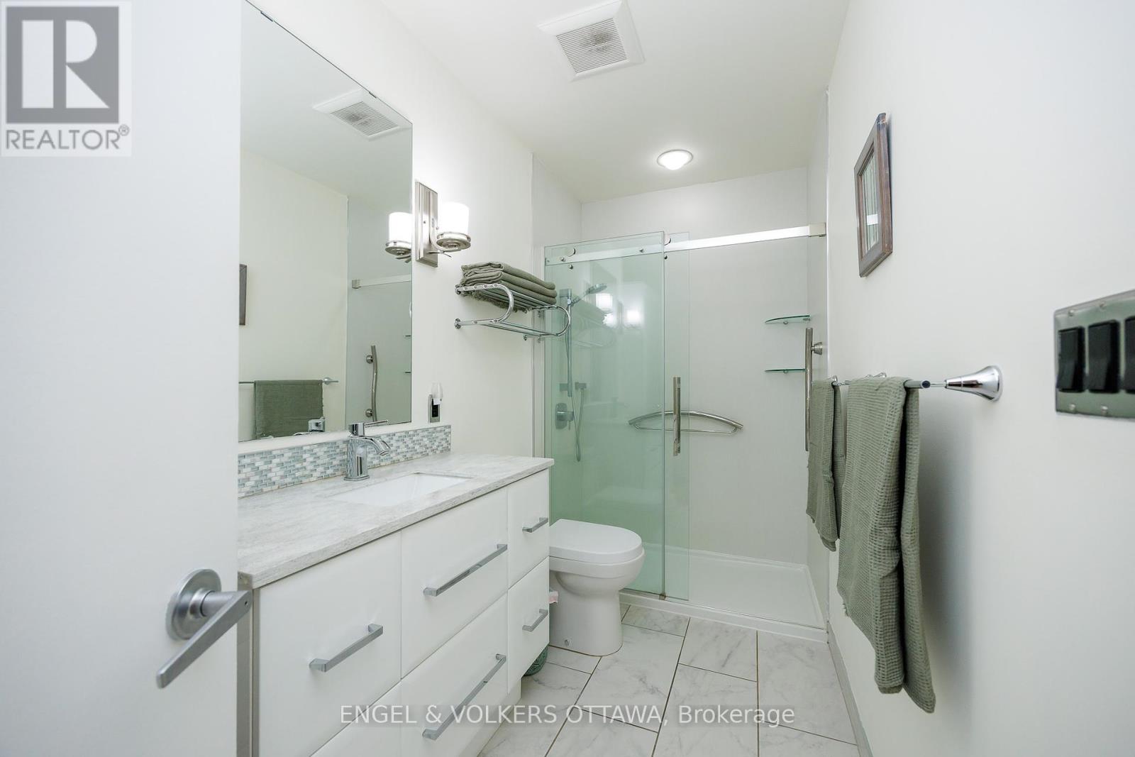 203 - 375 Lisgar Street, Ottawa, Ontario  K2P 0E3 - Photo 33 - X12403654