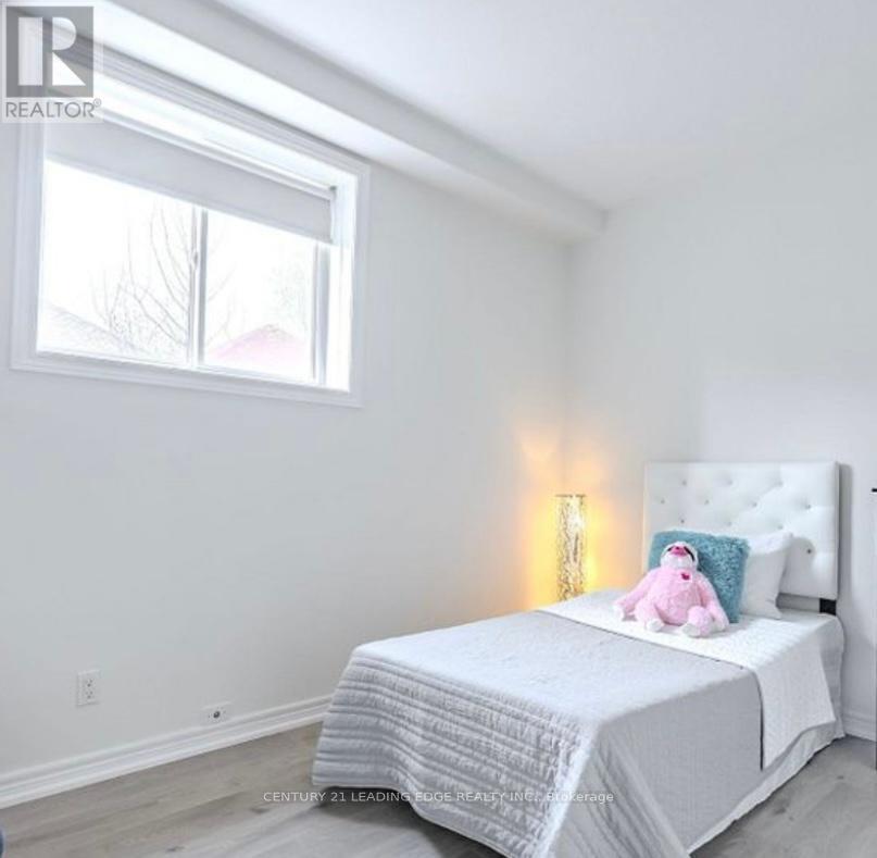 5761 Ironwood Street, Niagara Falls, Ontario  L2H 0G4 - Photo 11 - X12386647