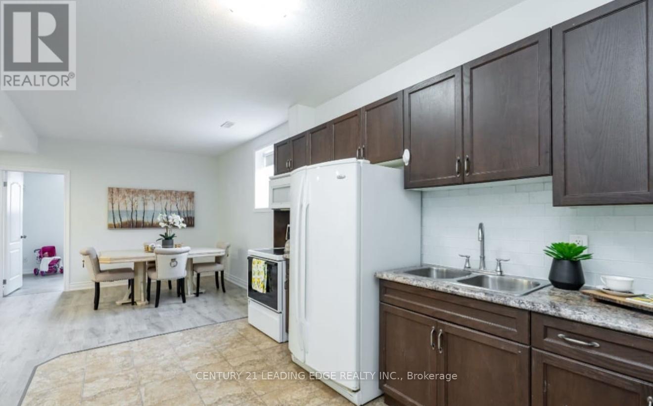 5761 Ironwood Street, Niagara Falls, Ontario  L2H 0G4 - Photo 7 - X12386647