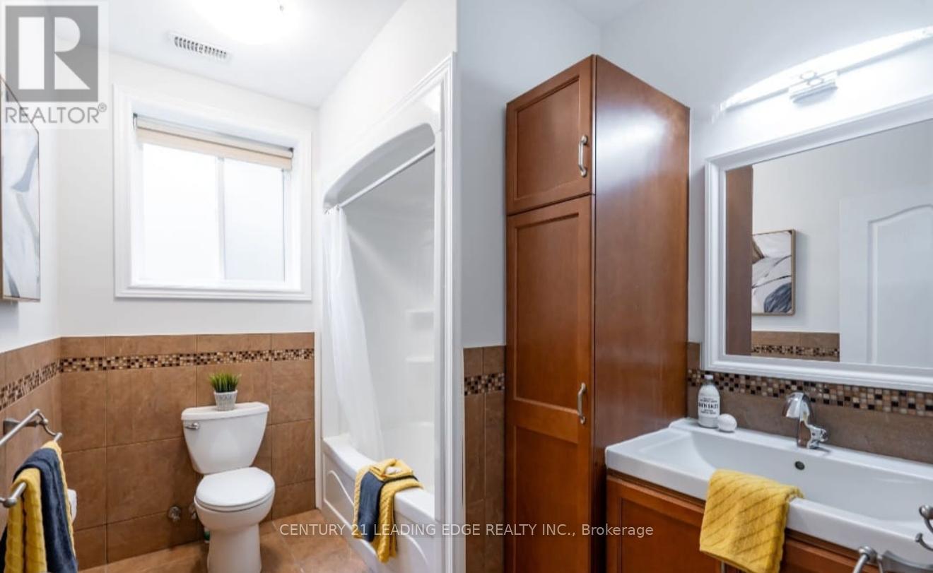 5761 Ironwood Street, Niagara Falls, Ontario  L2H 0G4 - Photo 6 - X12386647
