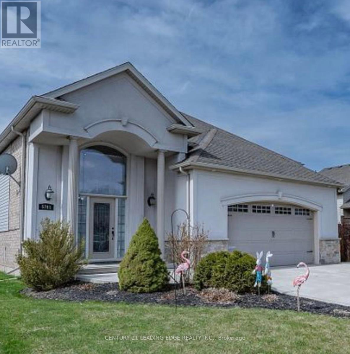5761 Ironwood Street, Niagara Falls, Ontario  L2H 0G4 - Photo 1 - X12386647