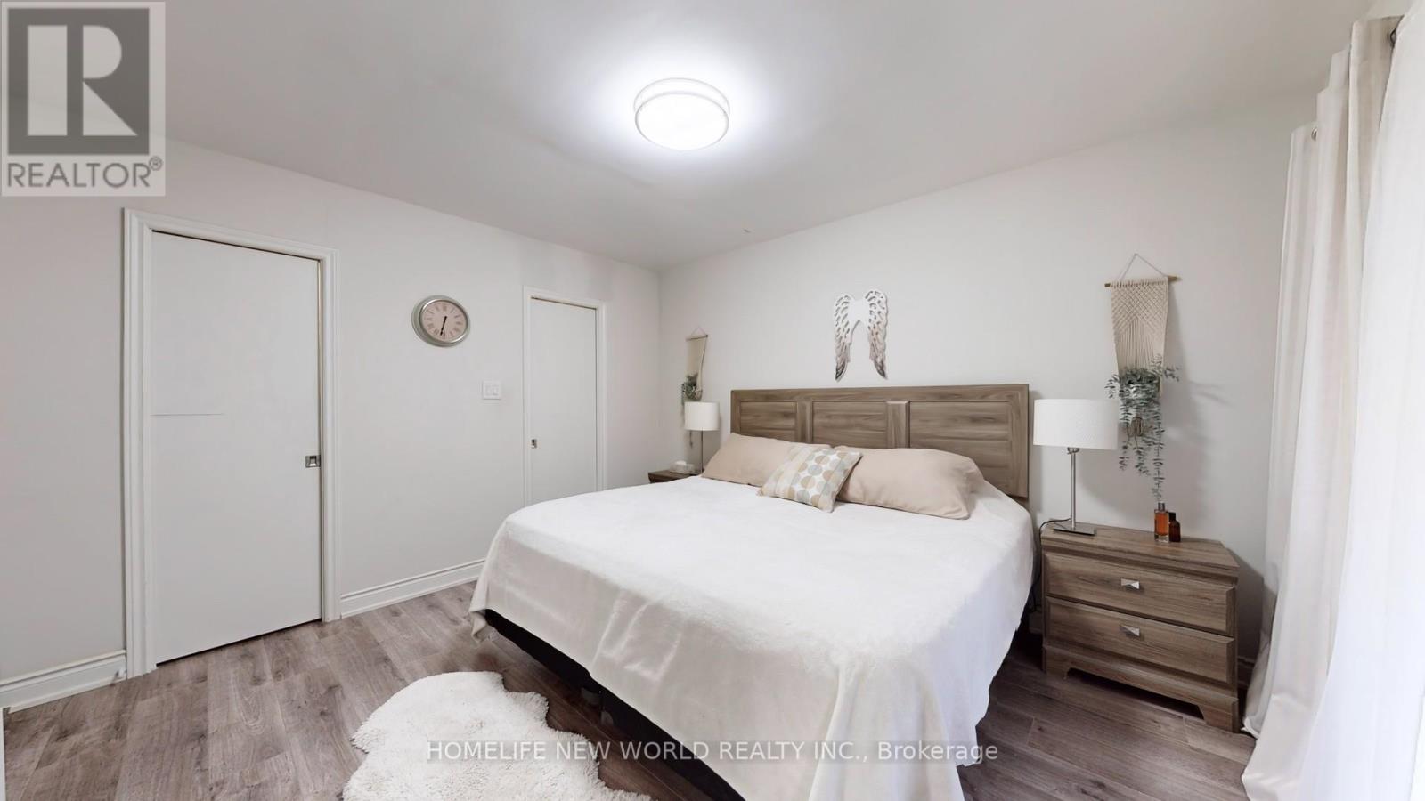 11 Elynhill Drive, Toronto (Willowdale West), Ontario  M2R 1C5 - Photo 16 - C12403442