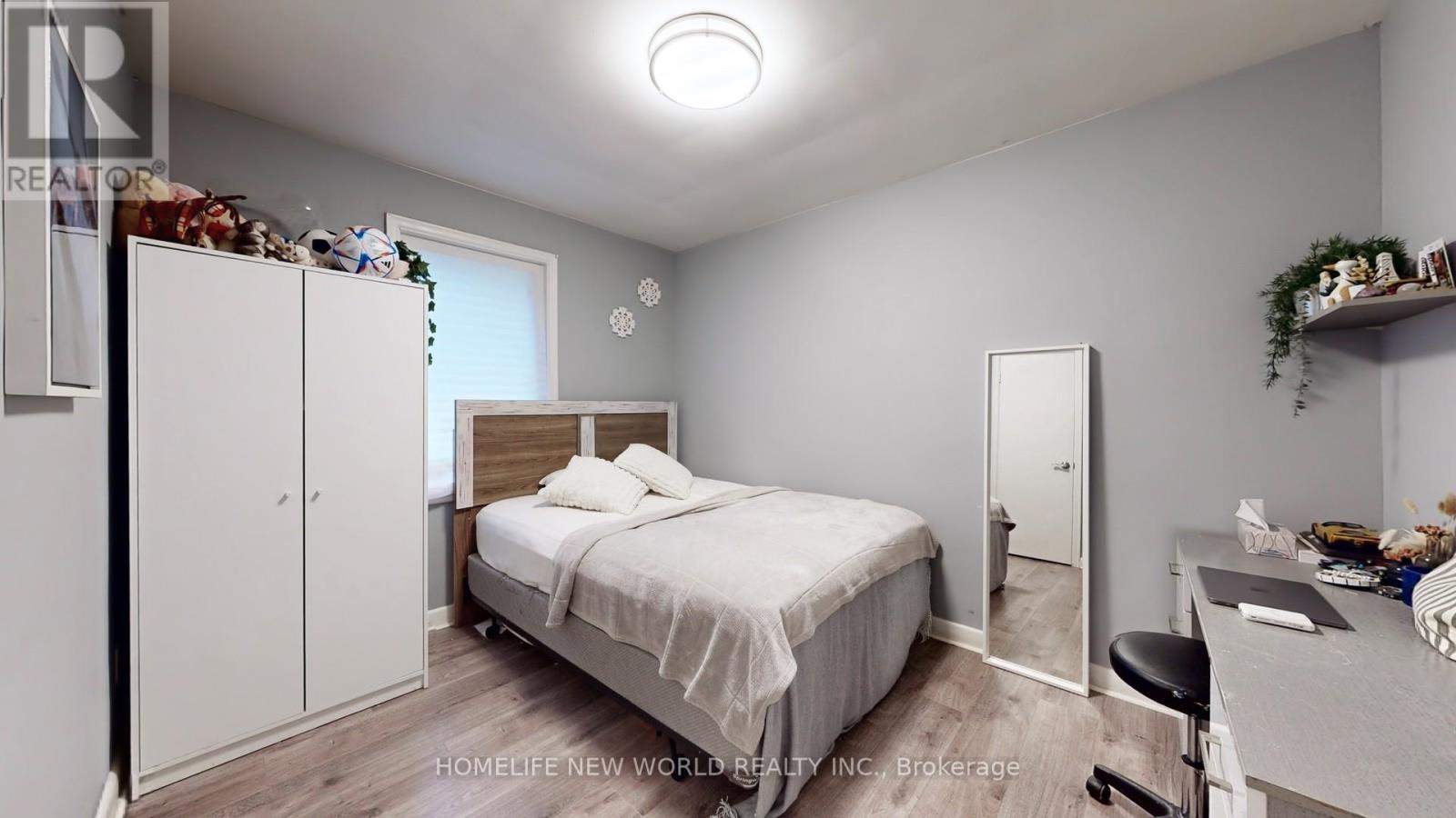 11 Elynhill Drive, Toronto (Willowdale West), Ontario  M2R 1C5 - Photo 18 - C12403442