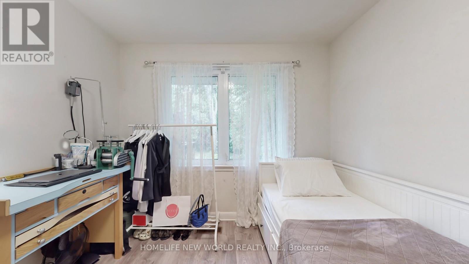 11 Elynhill Drive, Toronto (Willowdale West), Ontario  M2R 1C5 - Photo 19 - C12403442
