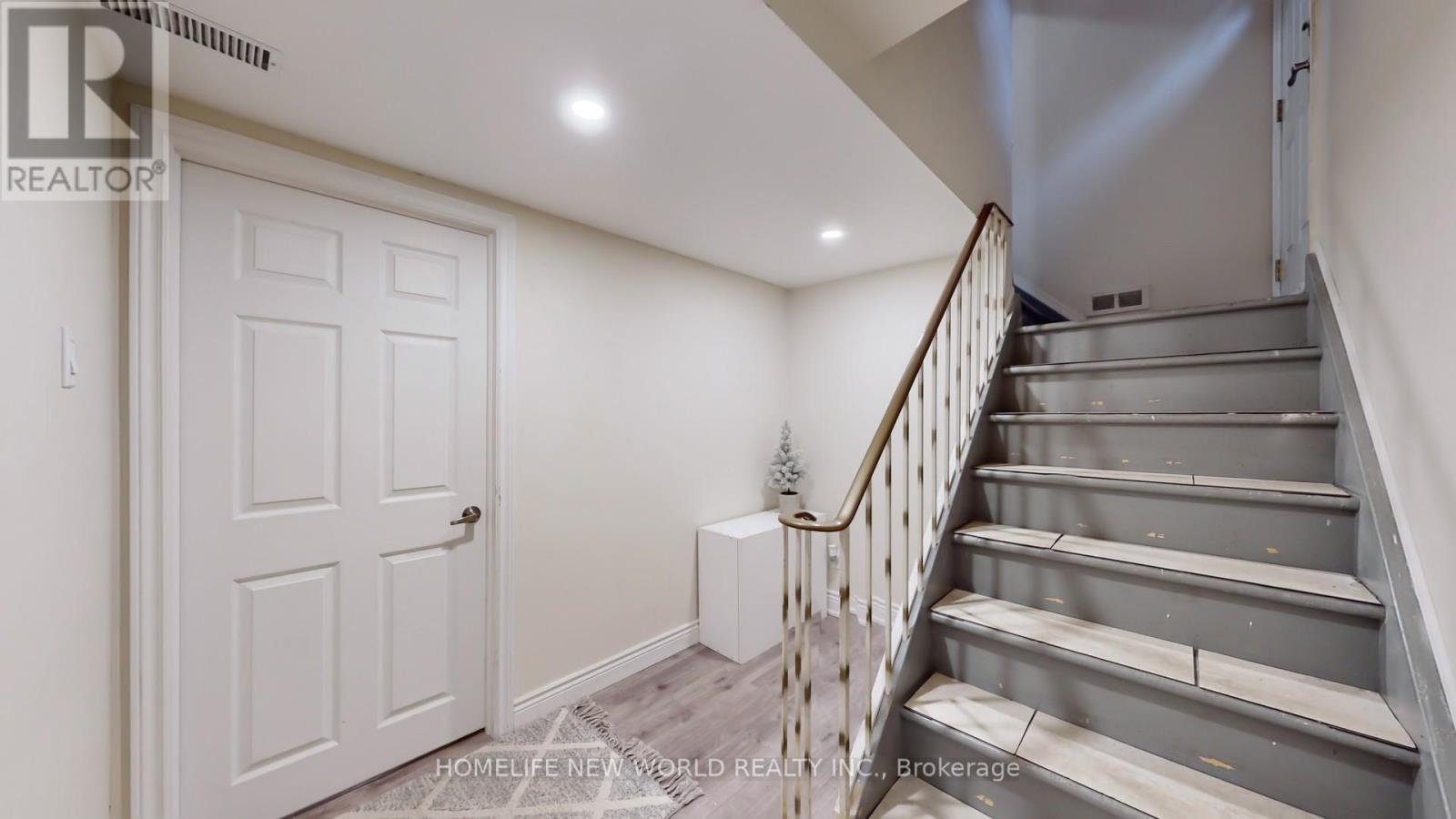11 Elynhill Drive, Toronto (Willowdale West), Ontario  M2R 1C5 - Photo 23 - C12403442