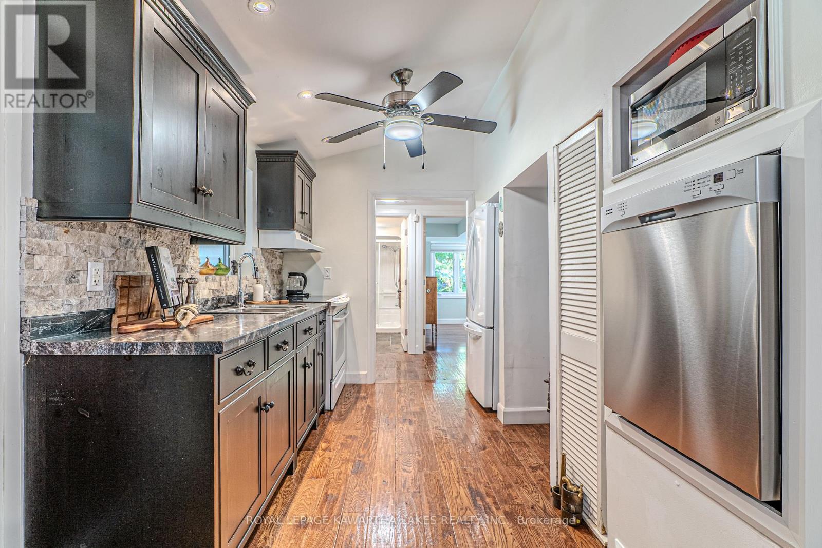 72 River Road, Kawartha Lakes, Ontario  K0M 1N0 - Photo 11 - X12403524