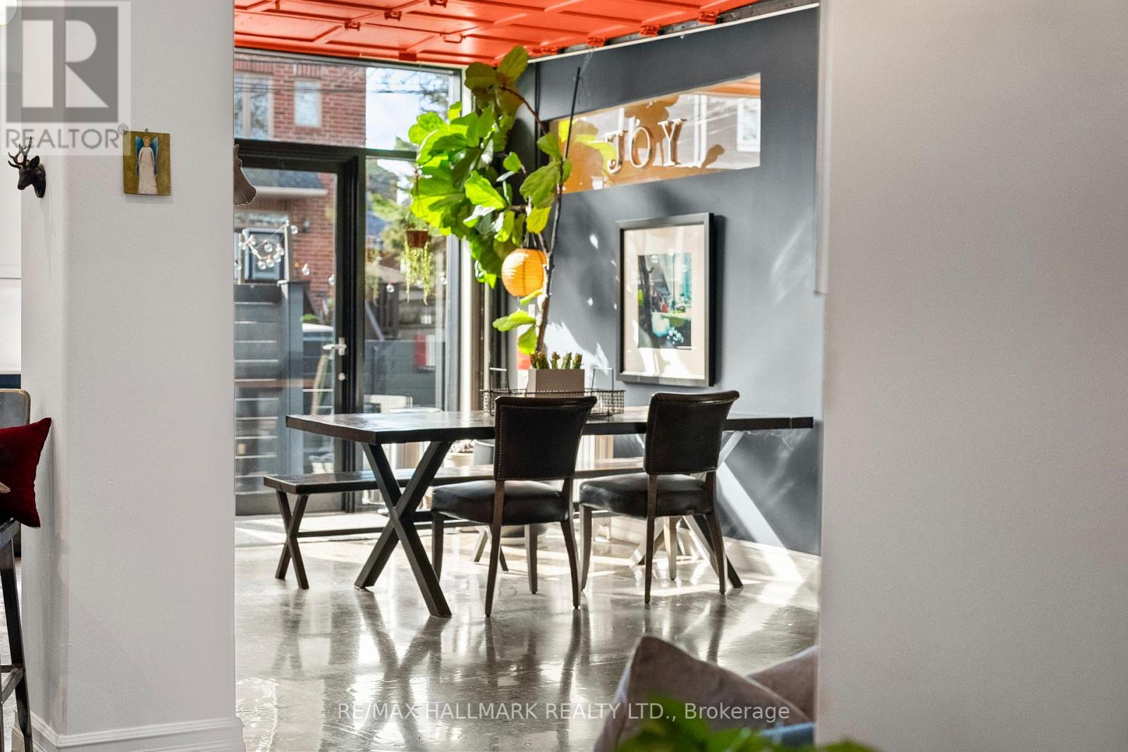 Loft 2 - 2b Minto Street, Toronto, Ontario  M4L 1B6 - Photo 4 - E12403465