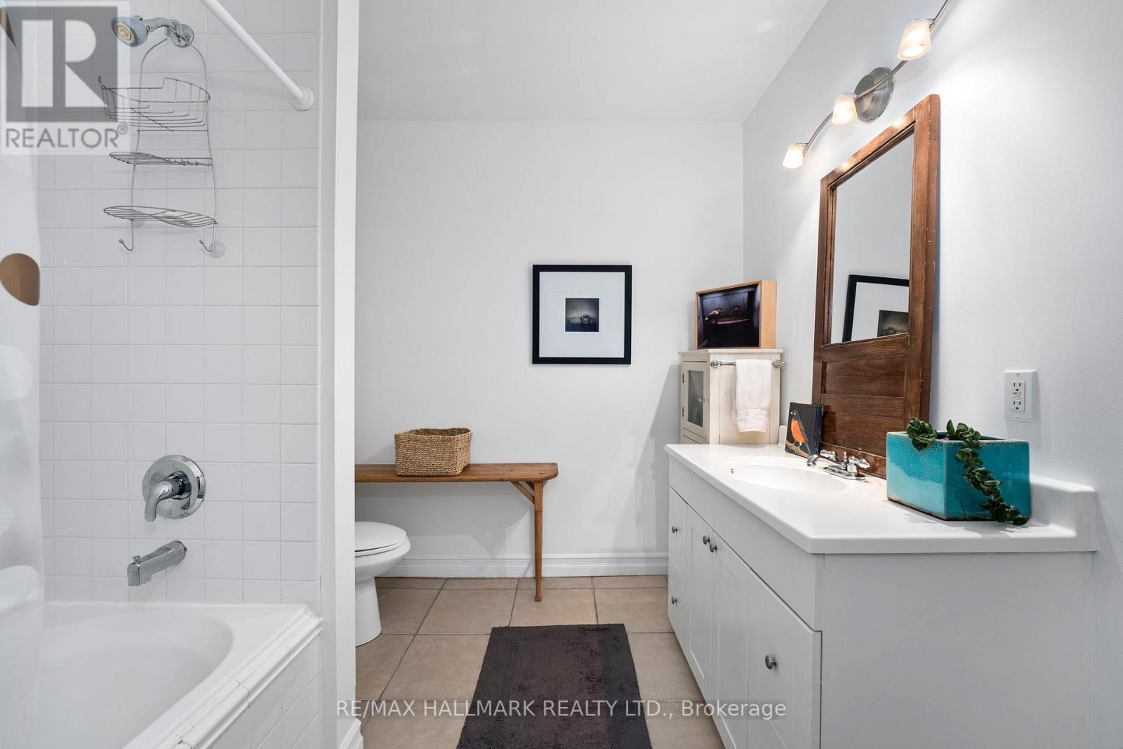 Loft 2 - 2b Minto Street, Toronto, Ontario  M4L 1B6 - Photo 42 - E12403465