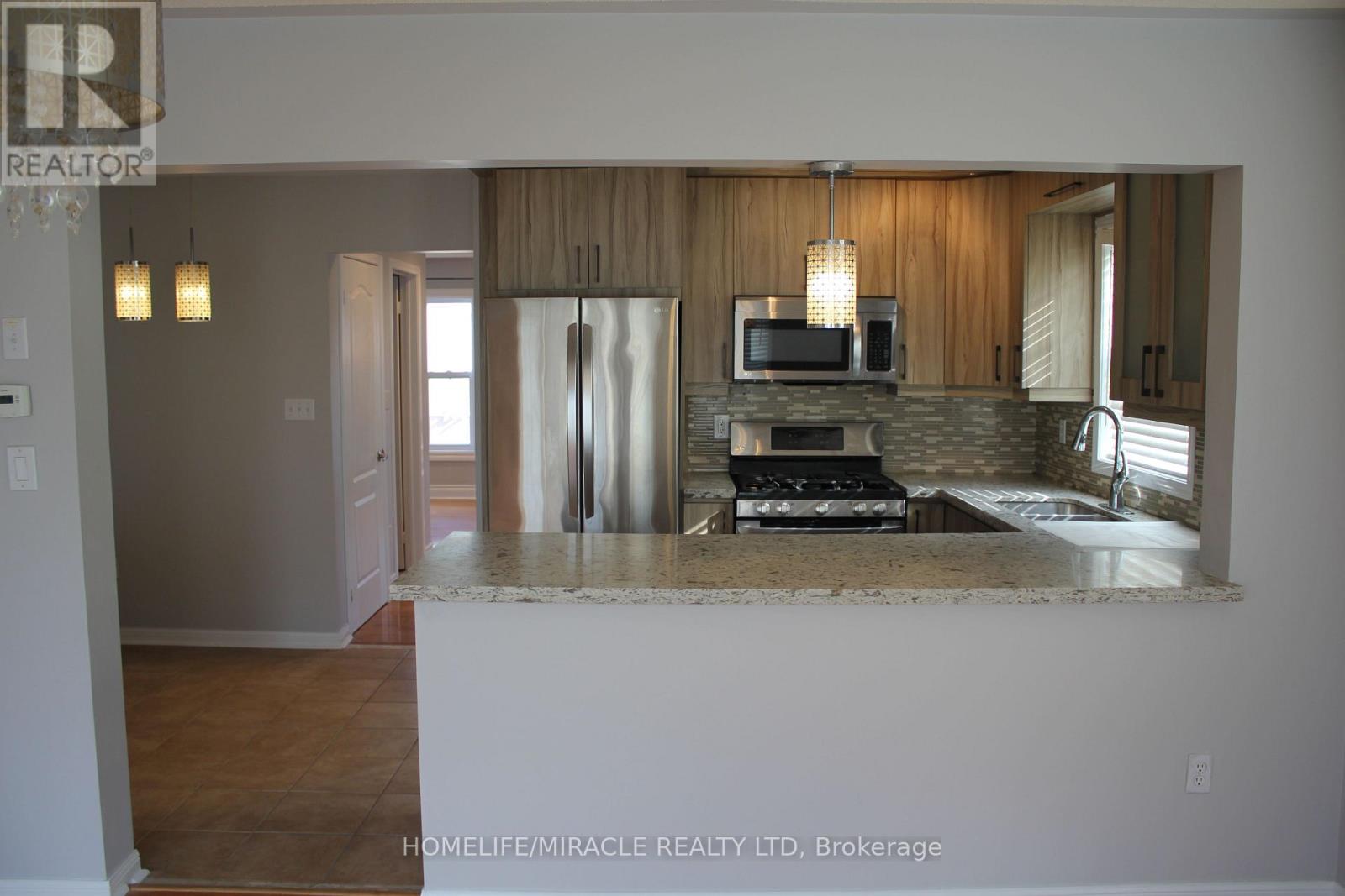 38 - 5980 Whitehorn Avenue, Mississauga, Ontario  L5A 5X2 - Photo 10 - W12402157
